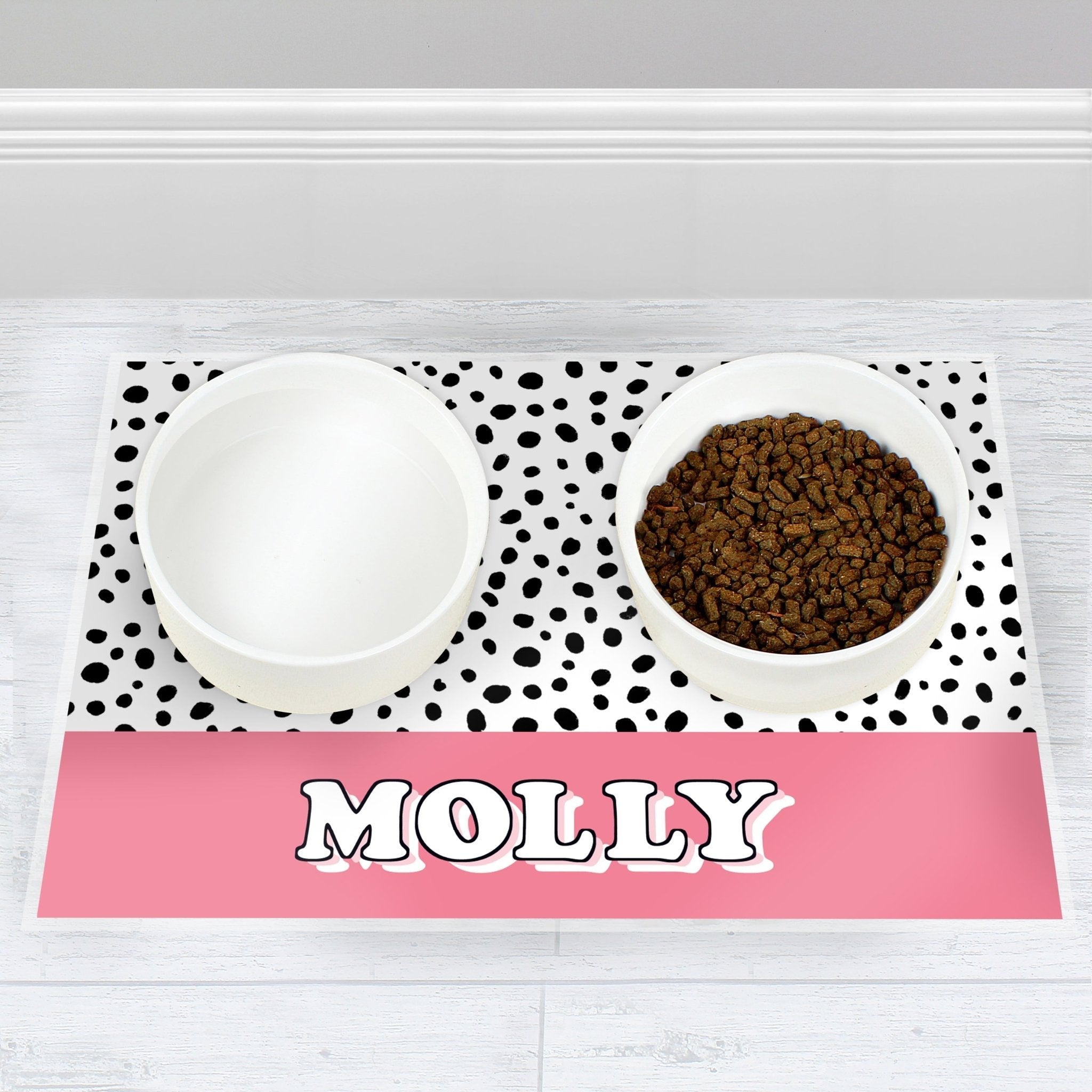 Personalised spotty blue/pink pet placemat - Lola’s gift shop <3Personalised spotty blue/pink pet placematLola’s gift shop <3