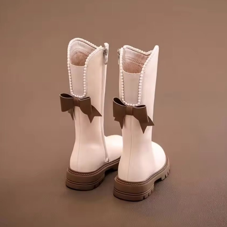 Girls knee high fashion boots - Lola’s gift shop <3Girls knee high fashion bootsLola’s gift shop <3