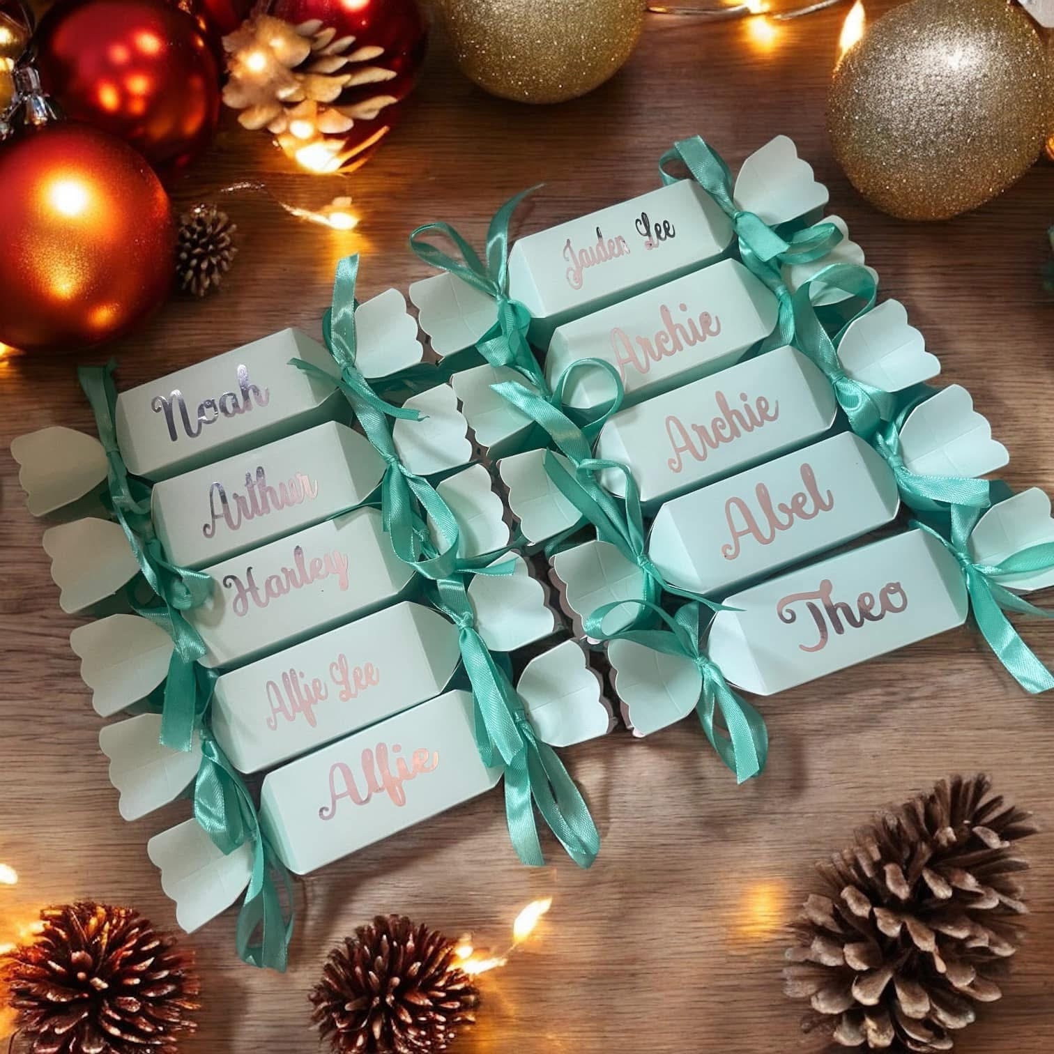 Personalised cracker gift boxes