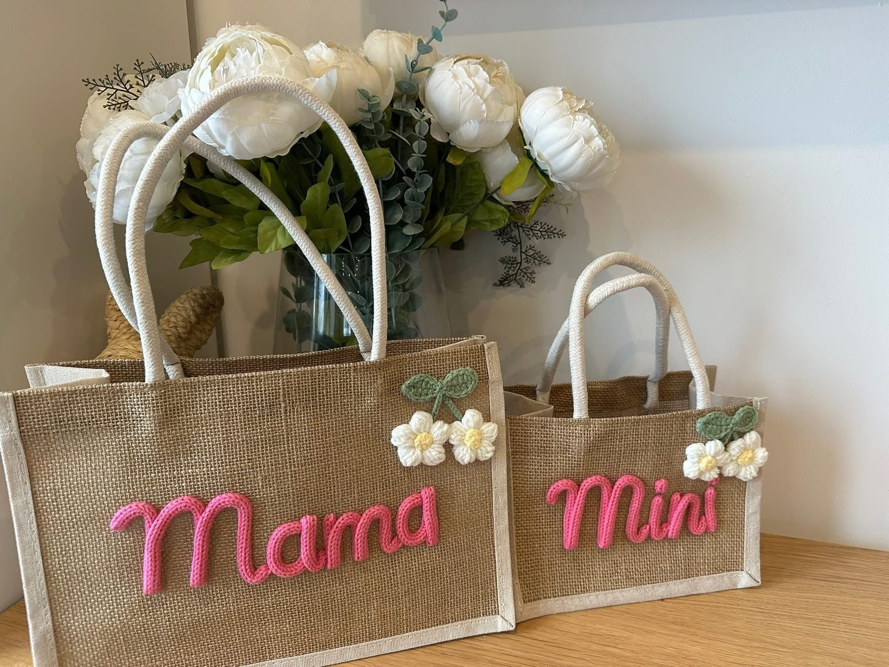 Embroidery burlaps tote bags