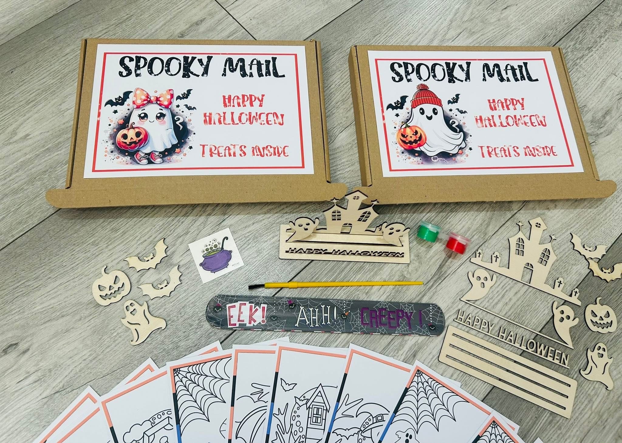 Spooky mail gift box
