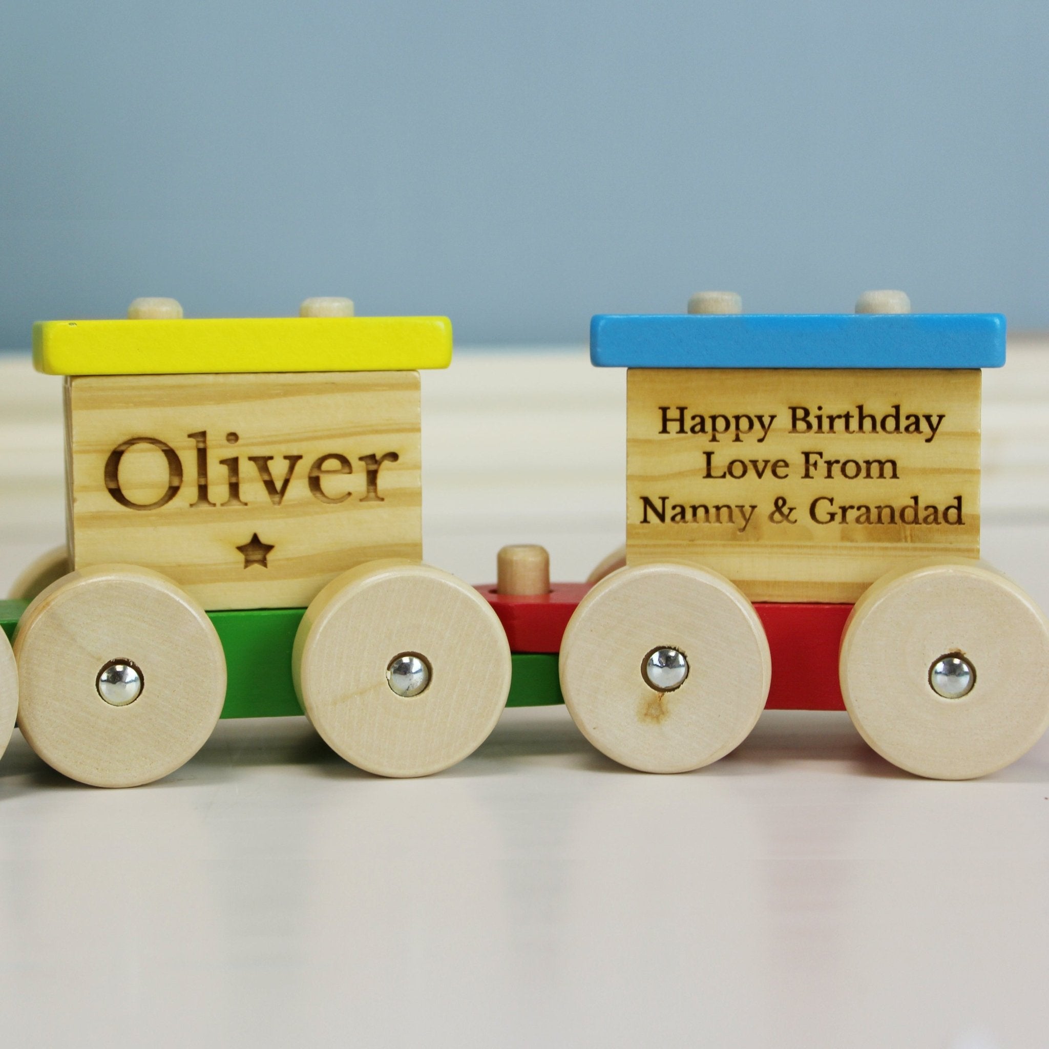 Personalised wooden train - Lola’s gift shop <3Personalised wooden trainLola’s gift shop <3