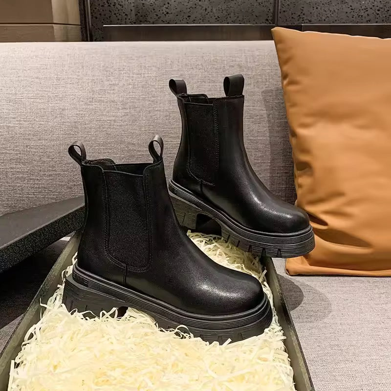 Chelsea low heeled motorcycle boots