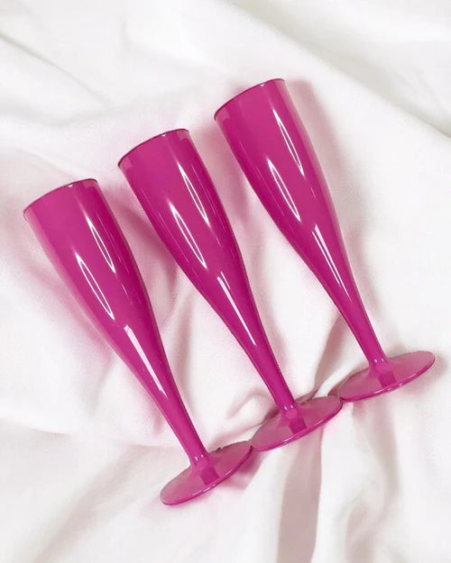Personalised champagne flutes (plastic)