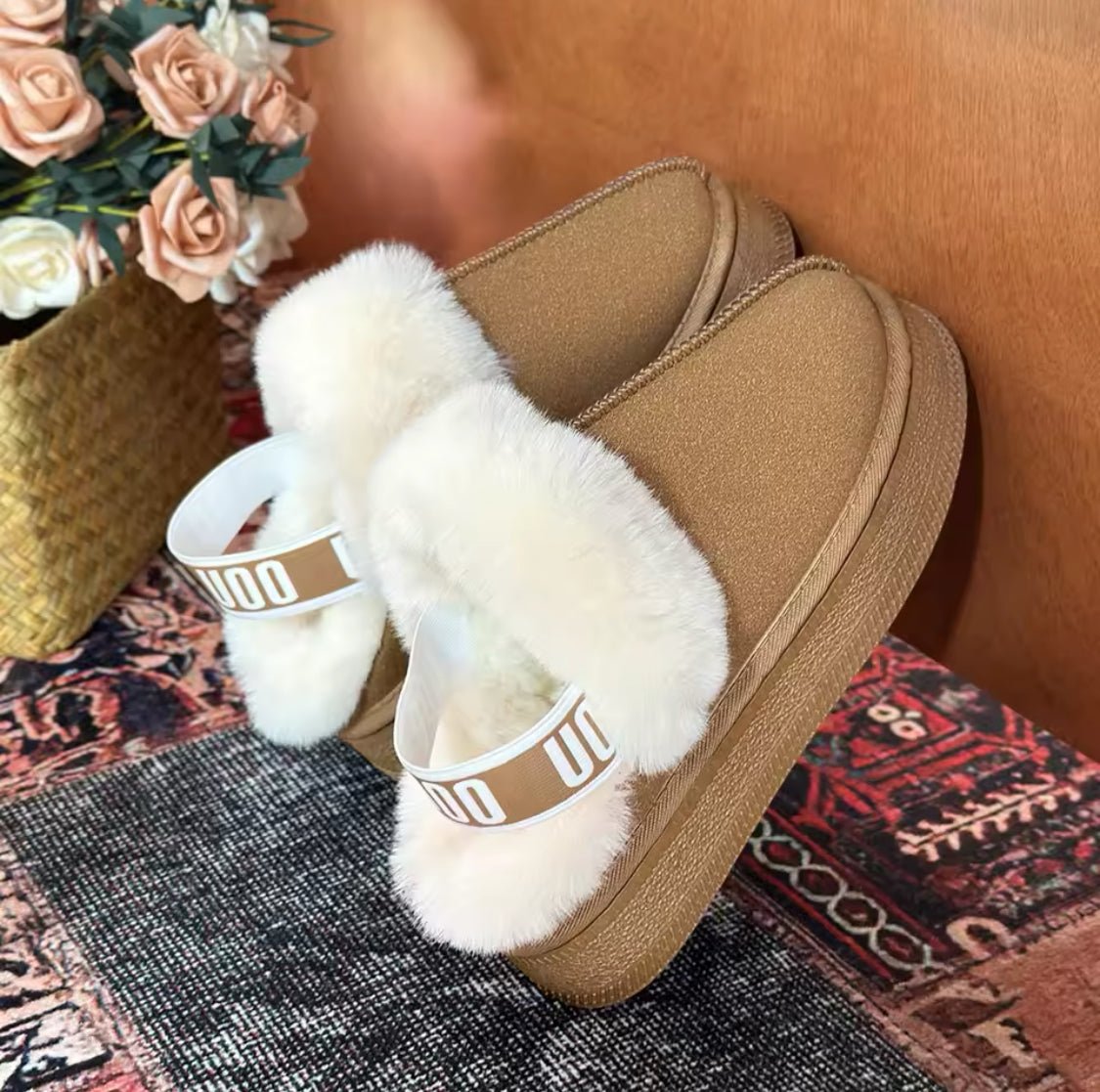 Fur Lined strap fashion slippers - Lola’s gift shop <3Fur Lined strap fashion slippersLola’s gift shop <3