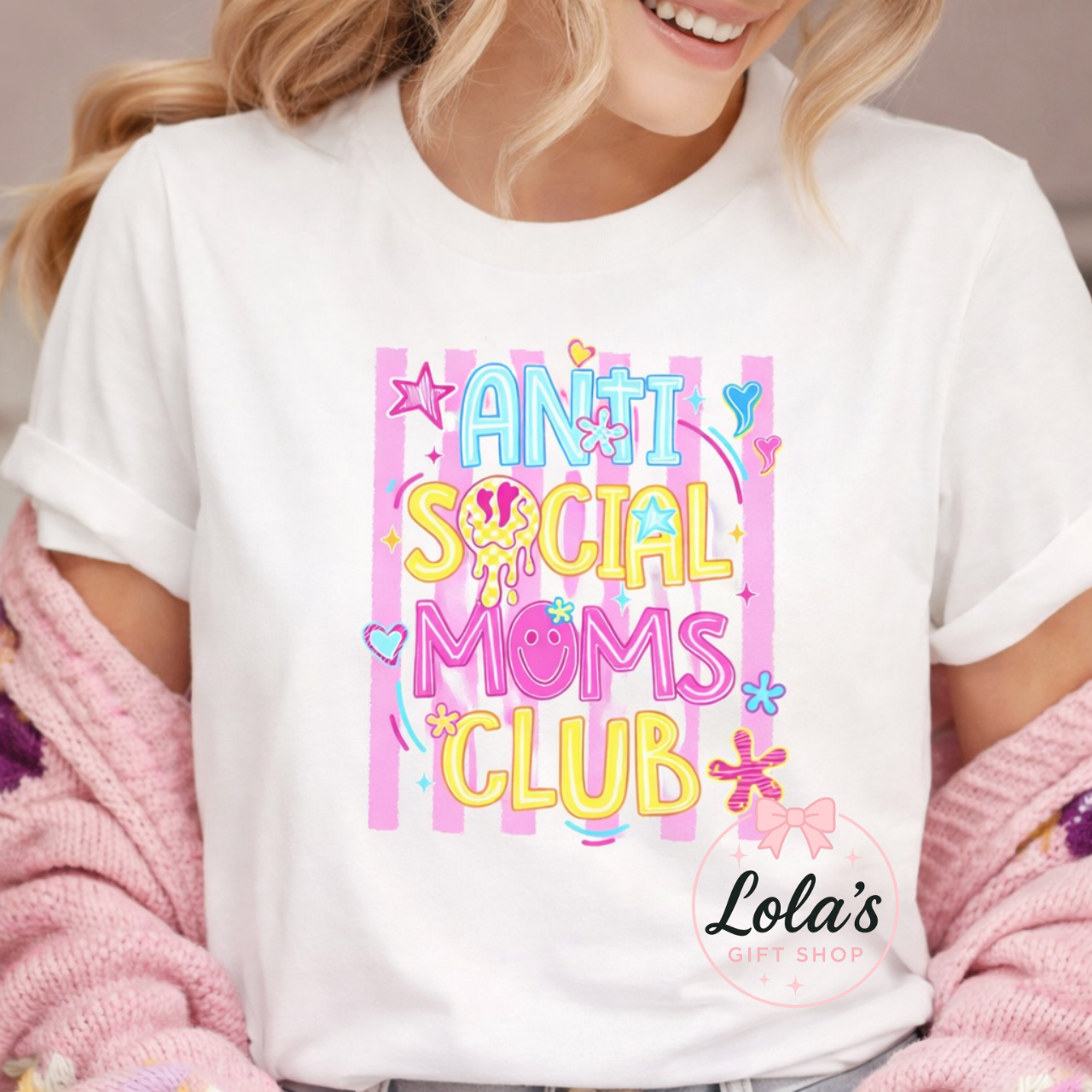 Anti social moms club Tshirt