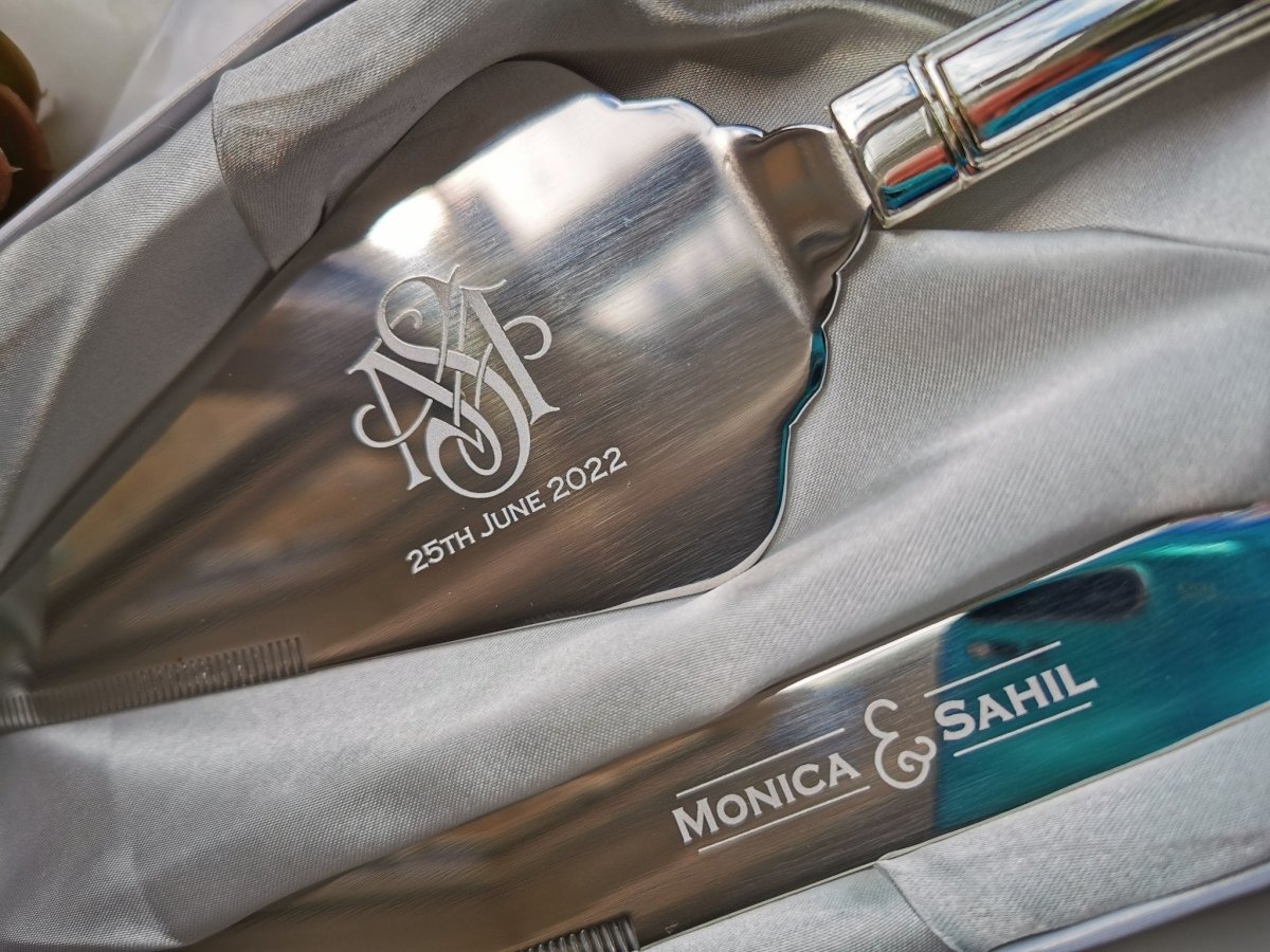 Engraved Cake Knife Set – Personalised Wedding Cake Server | Stainless Steel Mirror Polished